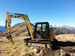 noleggio-escavatore-girosagoma-belluno-cat-308-2