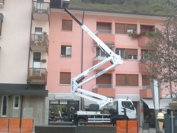 noleggio-piattaforme-carrate-aeree-belluno-2-8