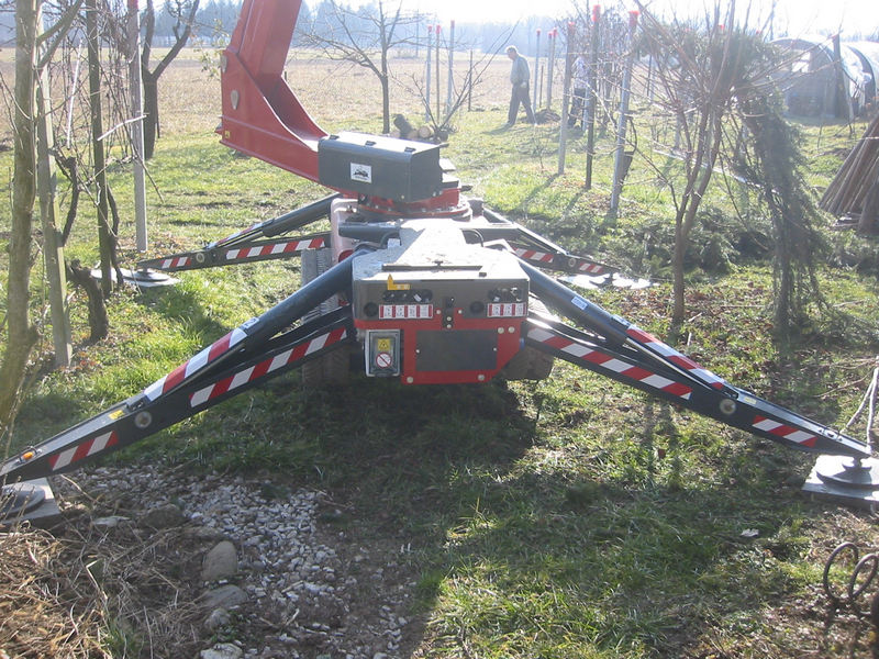 noleggio-piattaforme-carrate-aeree-belluno-30