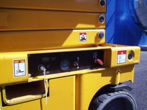 noleggio-piattaforme-verticali-a-pantografo-belluno-8
