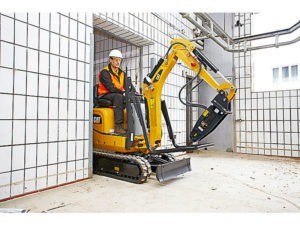 noleggiominiescavatori-belluno-cat-300-5