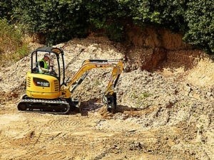 noleggiominiescavatori-belluno-cat-302-7