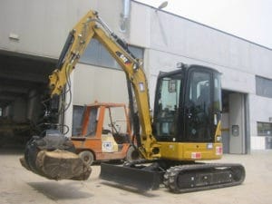 noleggiominiescavatori-belluno-cat-303-2