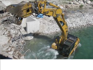 NOLEGGIO-CAT-324D-CON-PINZA-DA-DEMOLIZIONE