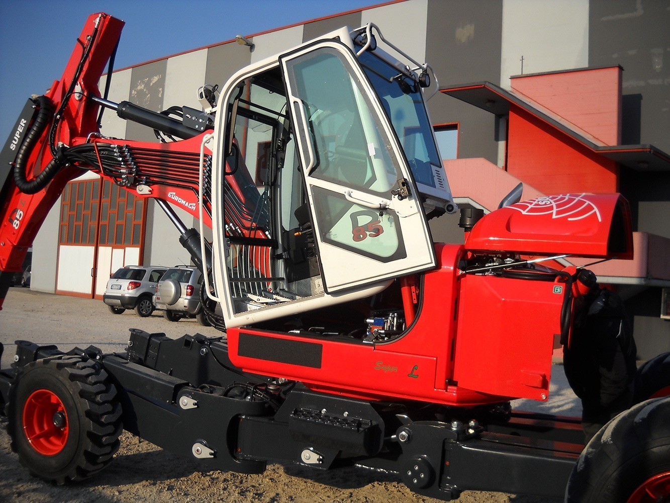 MINIESCAVATORE RAGNO EUROMACH R85 - immagine 3